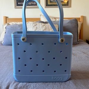 Bogg beach tote